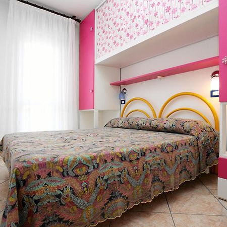 Residence La Pigna Розоліна-Маре Екстер'єр фото