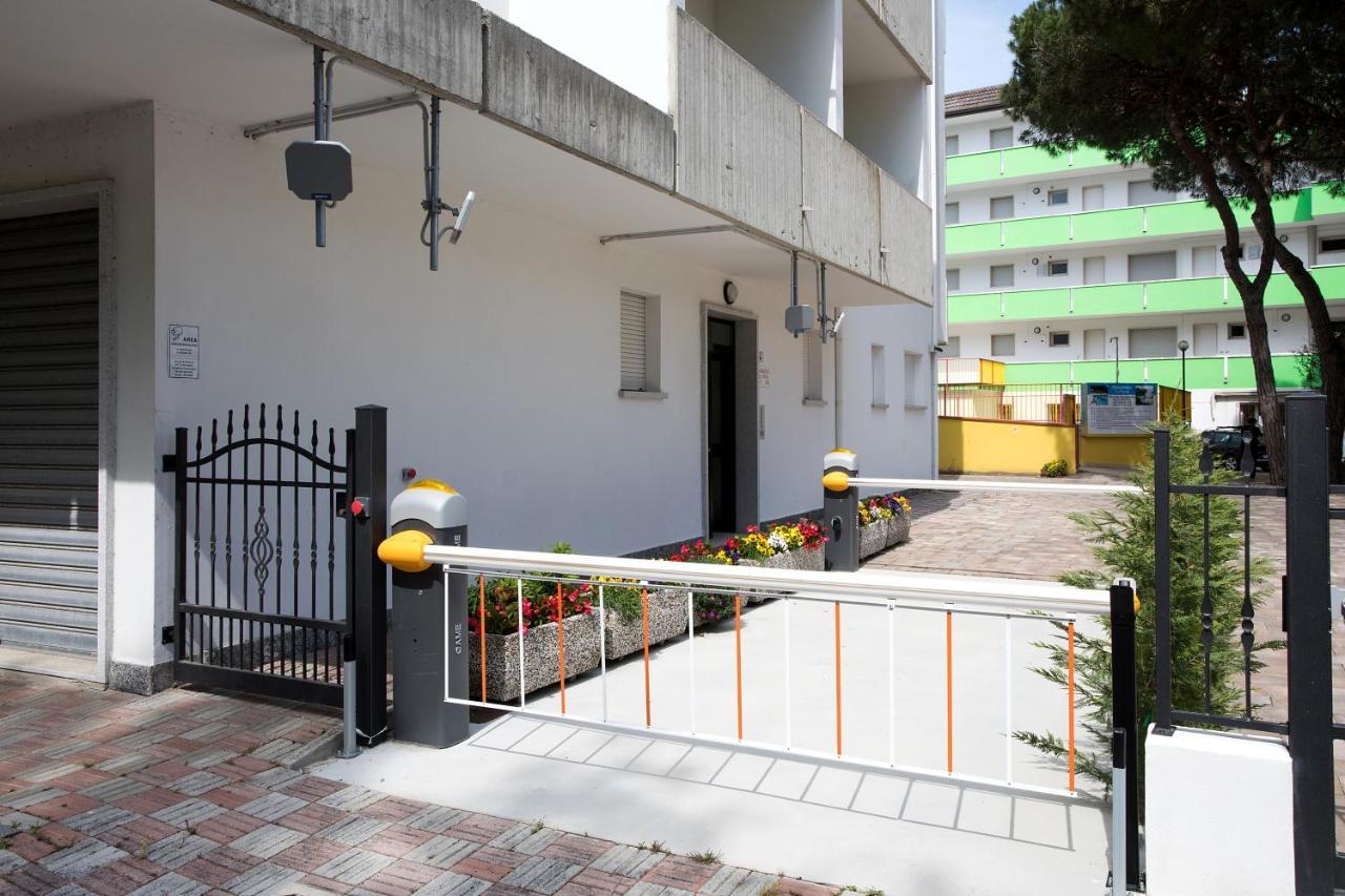 Residence La Pigna Розоліна-Маре Екстер'єр фото