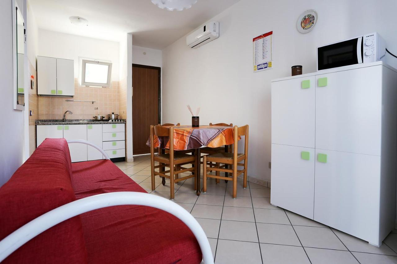 Residence La Pigna Розоліна-Маре Екстер'єр фото