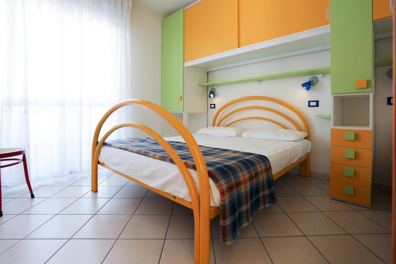 Residence La Pigna Розоліна-Маре Екстер'єр фото