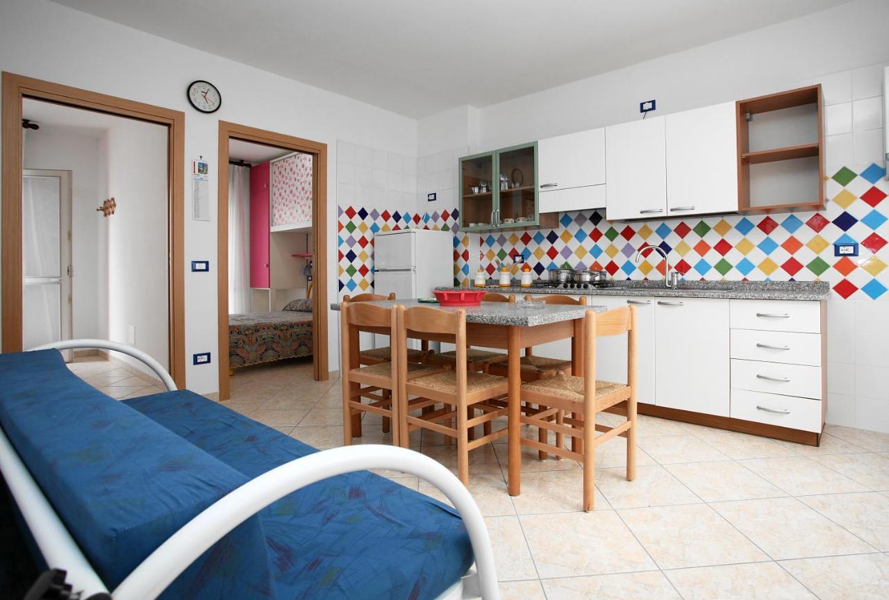 Residence La Pigna Розоліна-Маре Екстер'єр фото